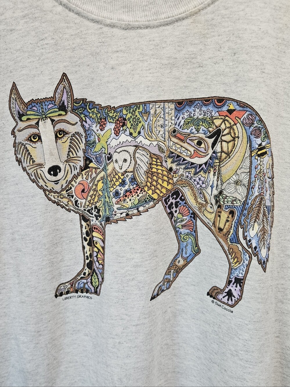 90's Liberty Graphics Short-Sleeve Graphic Tee with Colorful Wolf Motif - GrayXL